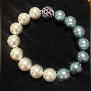 Macy’s VTG Y2K Chunky Faux Pearls & Rhinestone Blue & Silver Stretchy Bracelet